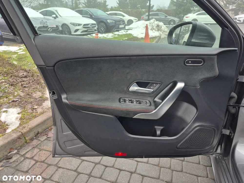 Mercedes-Benz Klasa A 200 AMG Line 7G-DCT - 8
