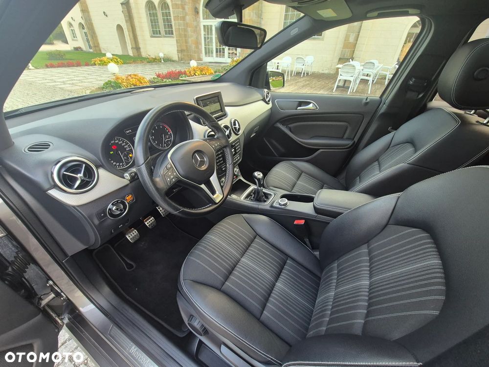 Mercedes-Benz Klasa B 180 AMG Line - 6