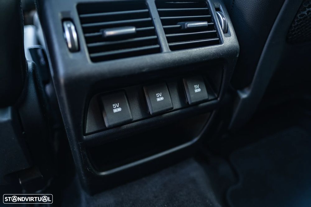 Jaguar E-Pace D150 AWD Aut. R-Dynamic HSE - 33