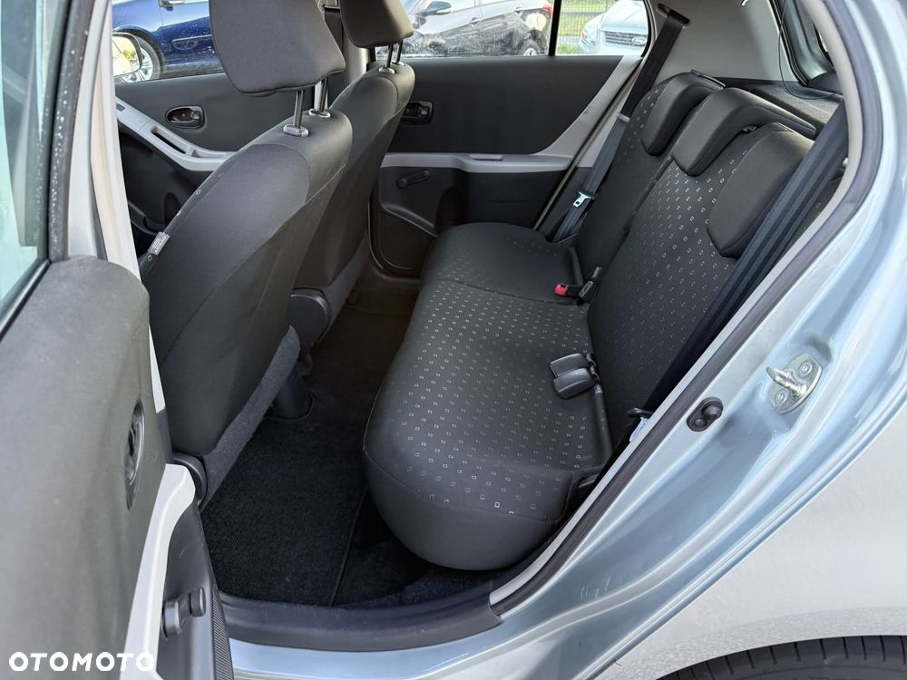 Toyota Yaris 1.3 VVT-i Cool - 16