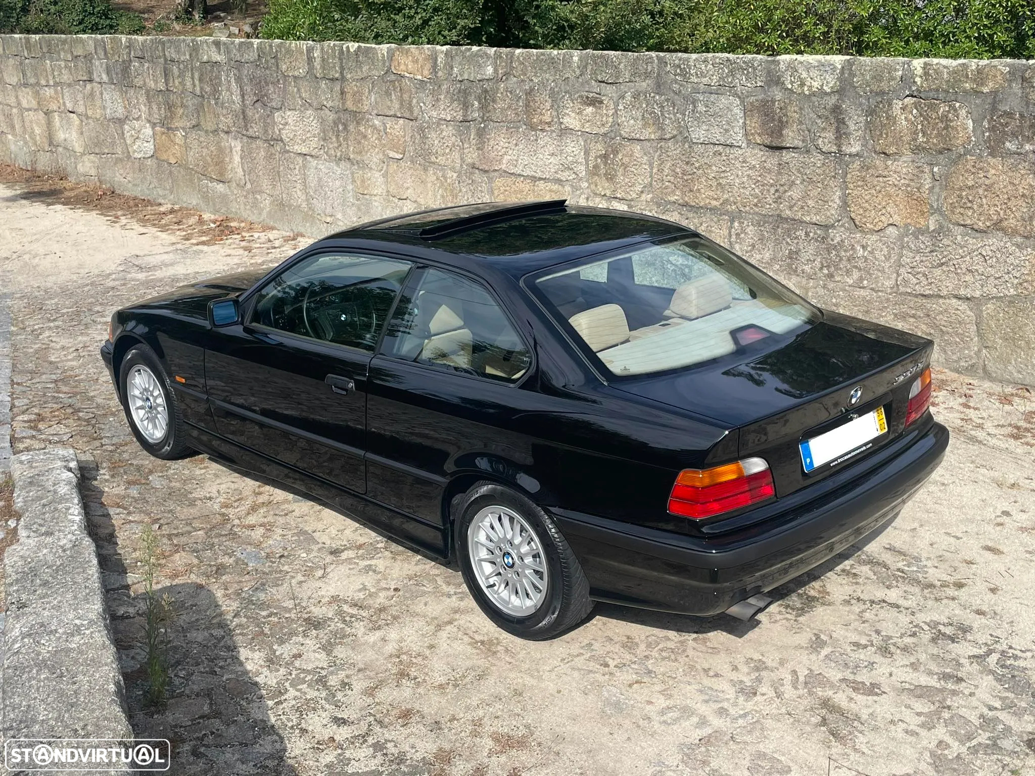 BMW 323 - 8