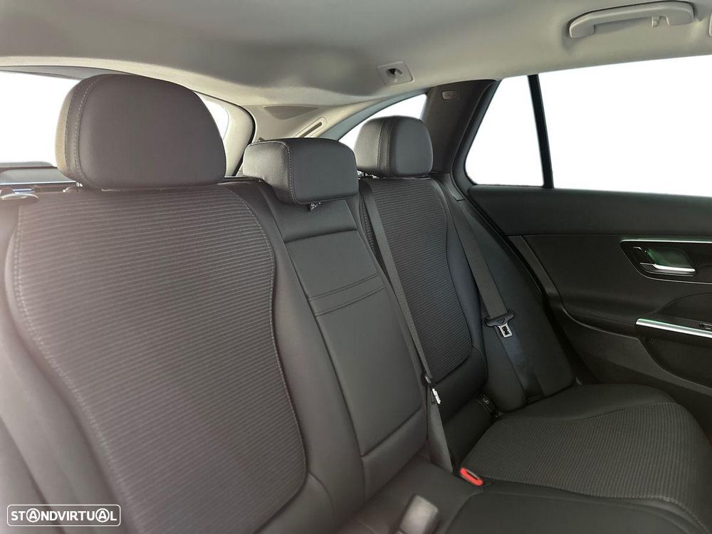 Mercedes-Benz C 300 de Avantgarde - 16