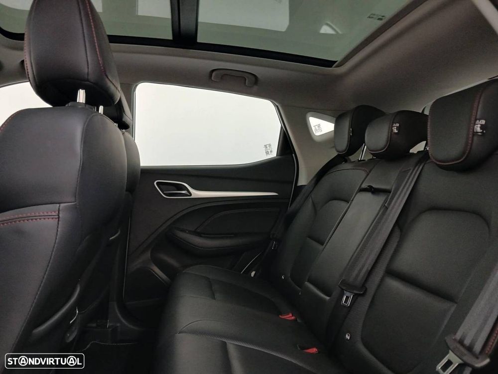 MG ZS EV 72.6 kWh Luxury - 10