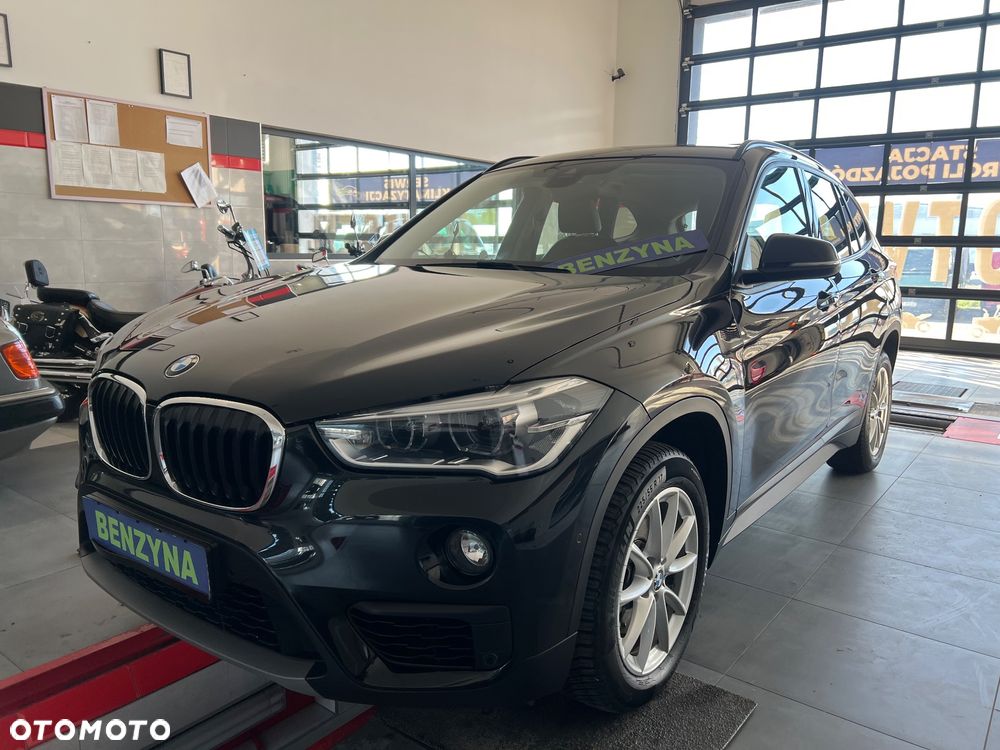 BMW X1 sDrive18i Business Edition - 1