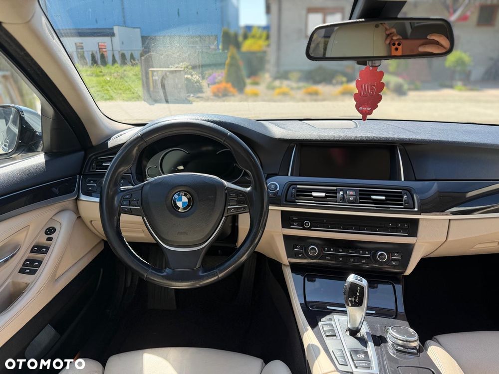 BMW Seria 5 520d xDrive Luxury Line - 12