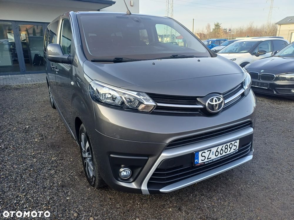 Toyota Proace Verso 2,0-l-D-4D L2 (8-Si.) Family - 8
