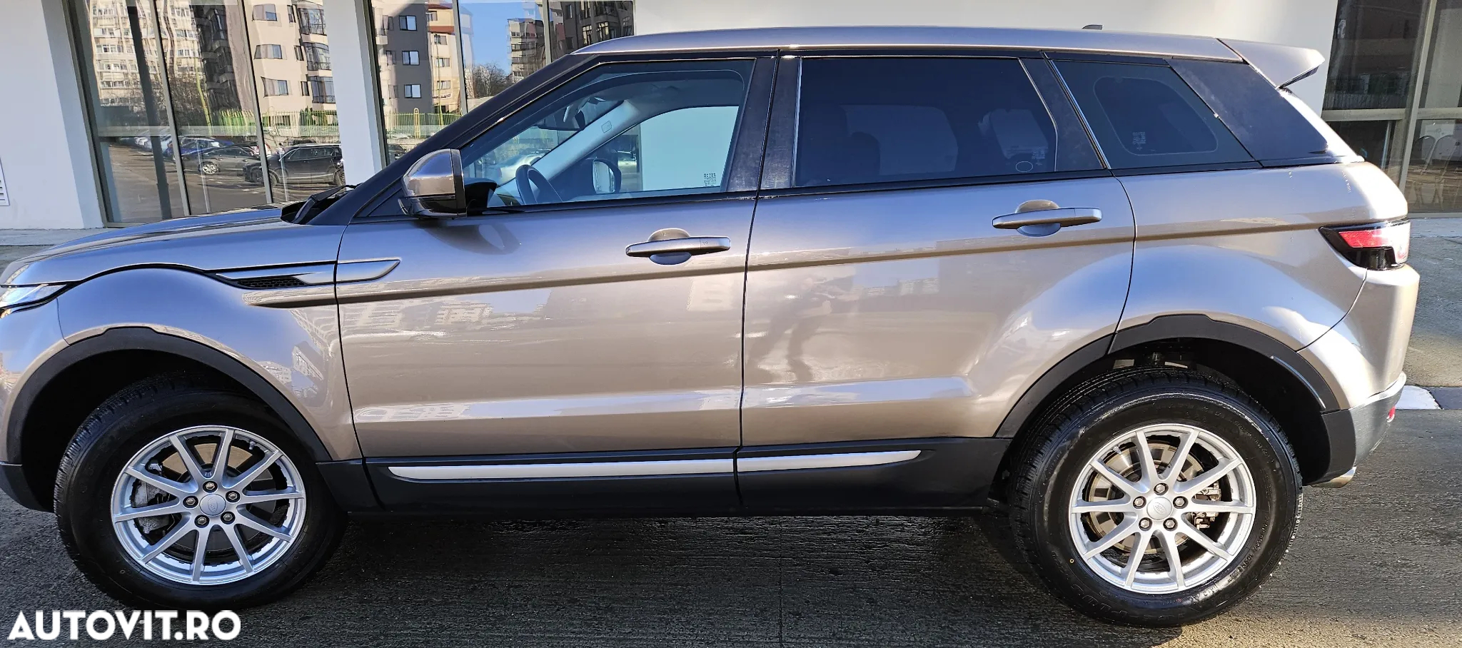 Land Rover Range Rover Evoque - 4