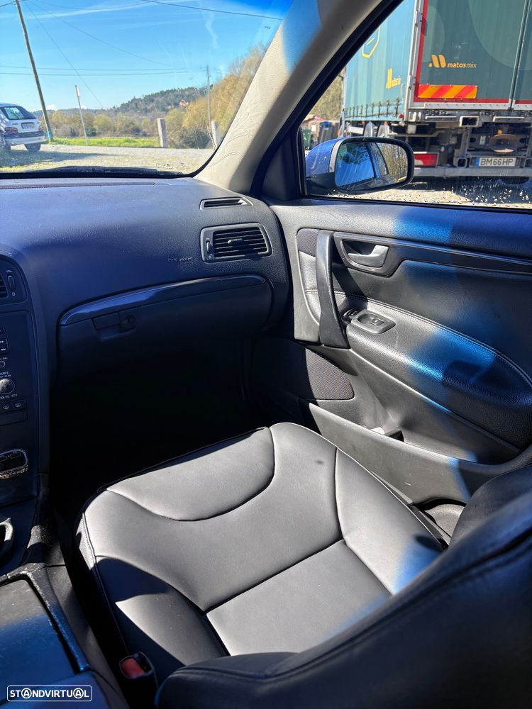 Volvo S60 2.4 D5 - 10