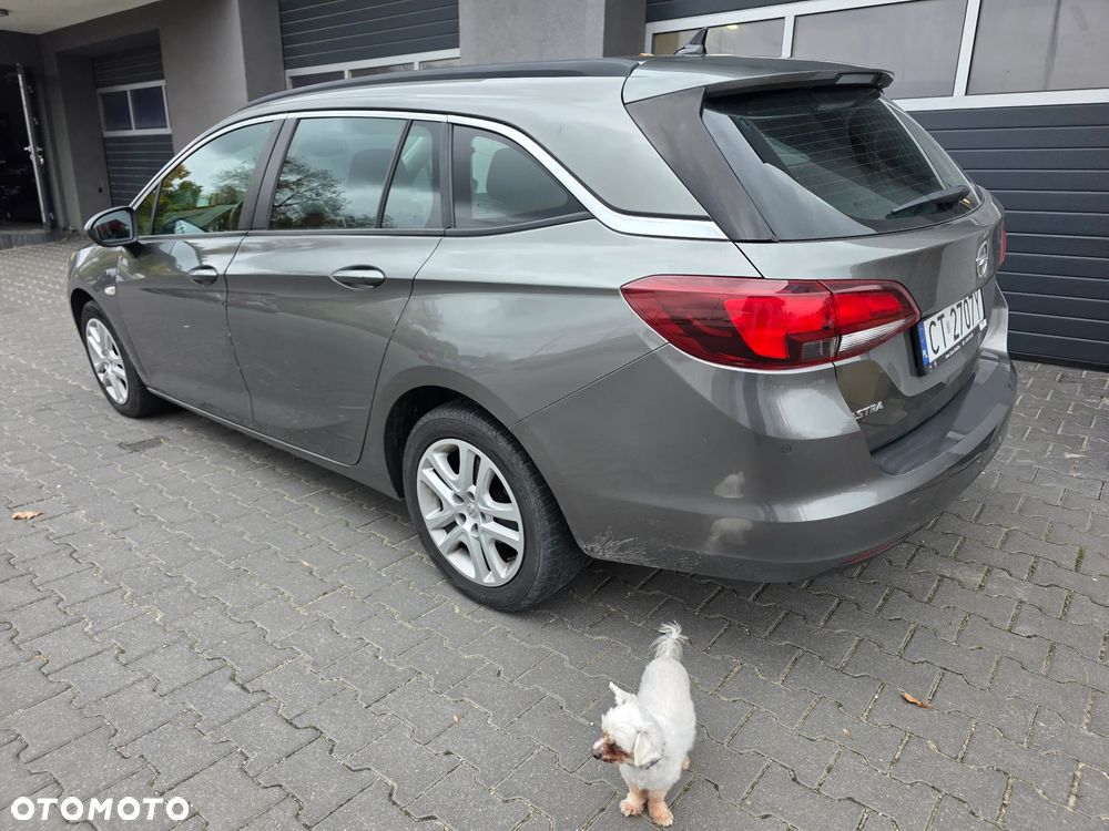 Opel Astra 1.4 T Dynamic S&S - 4