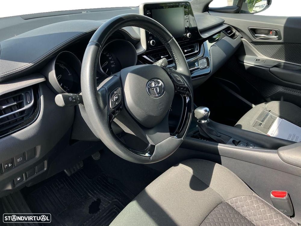 Toyota C-HR - 13