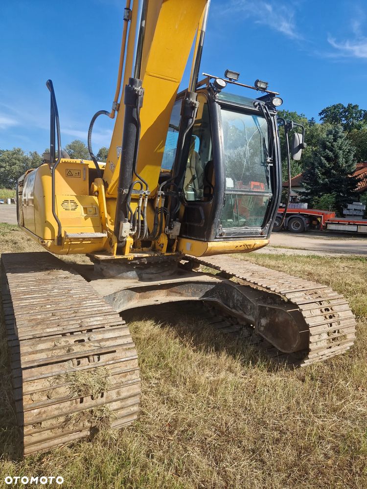 JCB JS 220LC - 2