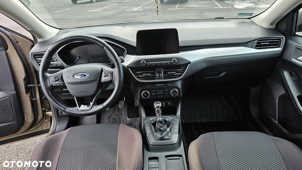 Ford Focus SW 1.5 EcoBoost Trend Edition Business - 9