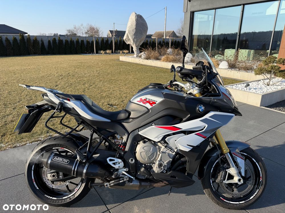 BMW XR - 1