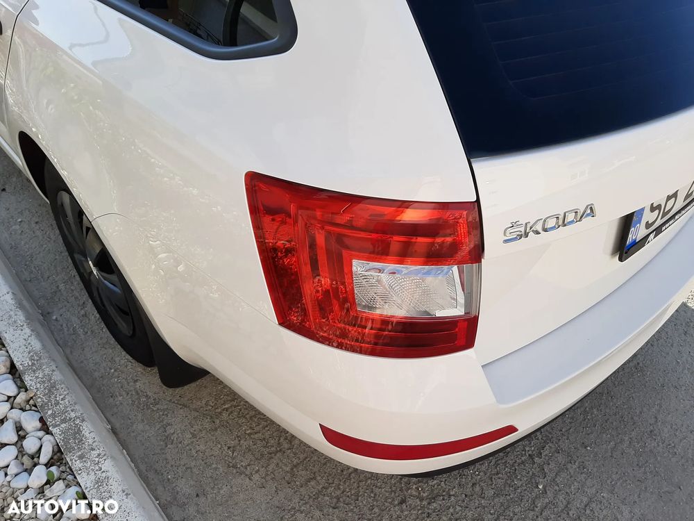 Skoda Octavia 1.6 TDI Edition - 12