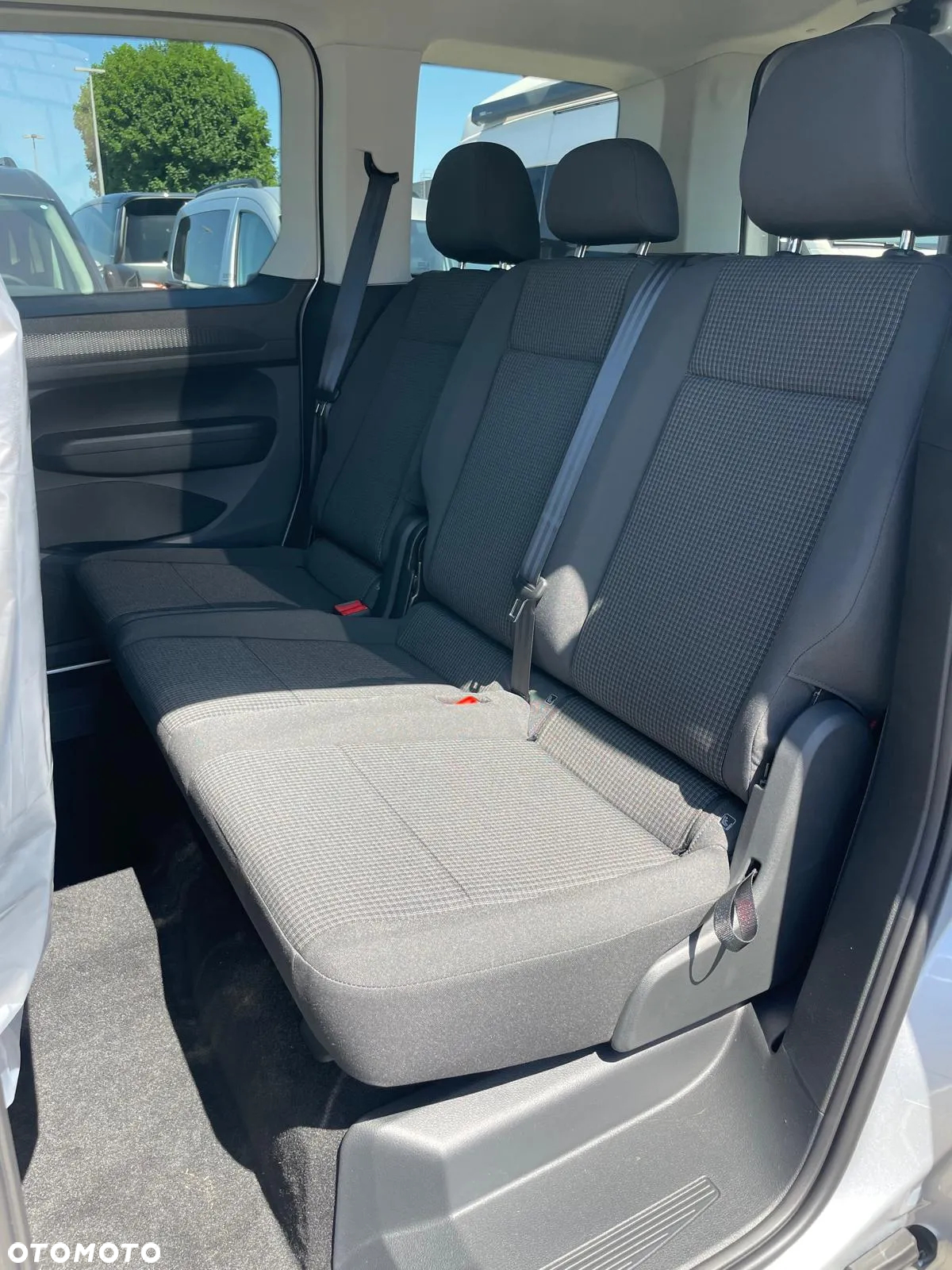 Volkswagen Caddy 2.0 TDI 4Motion - 16