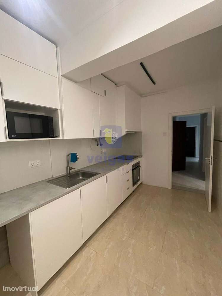 Apartamento T2 em Alverca com Excelente Localização - Grande imagem: 2/18