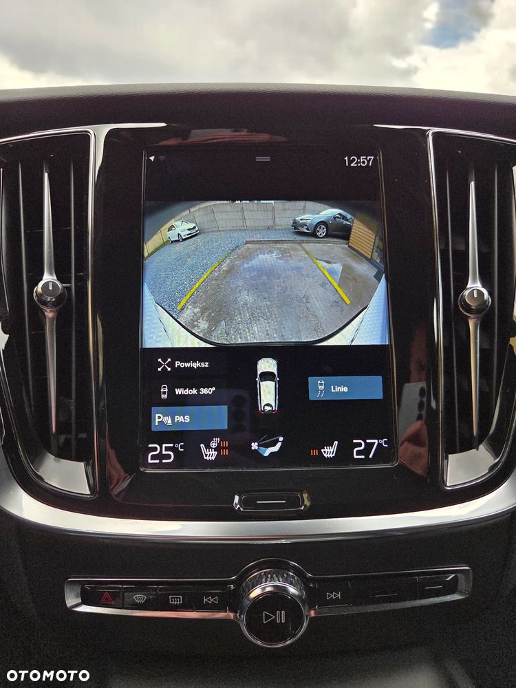 Volvo V60 B4 D Momentum Pro - 21