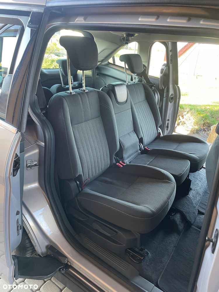 Ford Grand C-MAX 1.6 TDCi Titanium - 17
