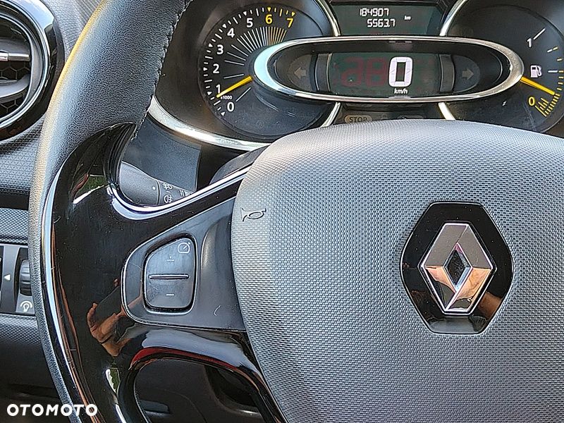 Renault Clio 1.2 16V 75 Luxe - 15