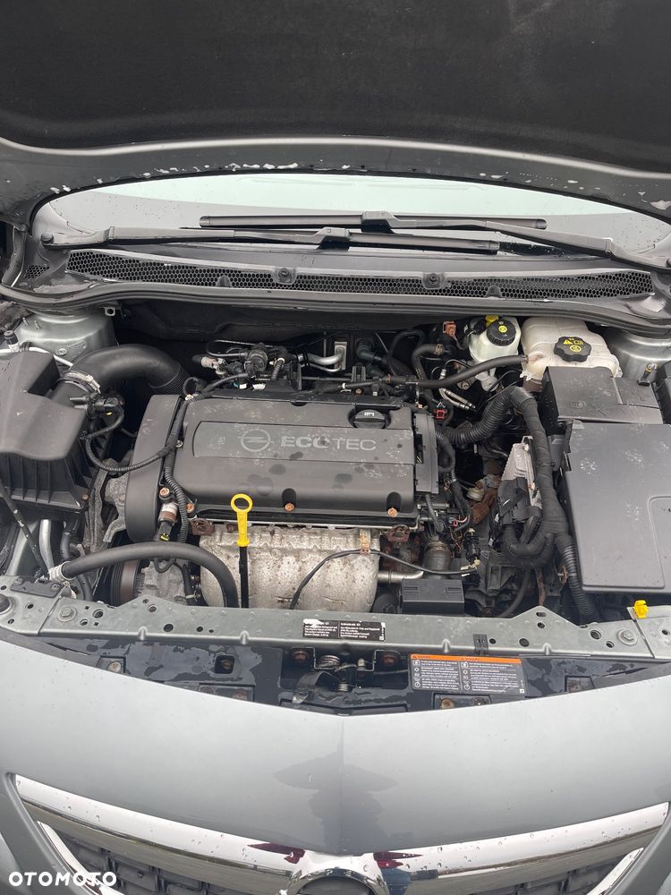 Opel Astra 1.6 Color Edition - 16