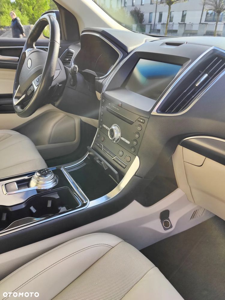 Ford Edge - 5