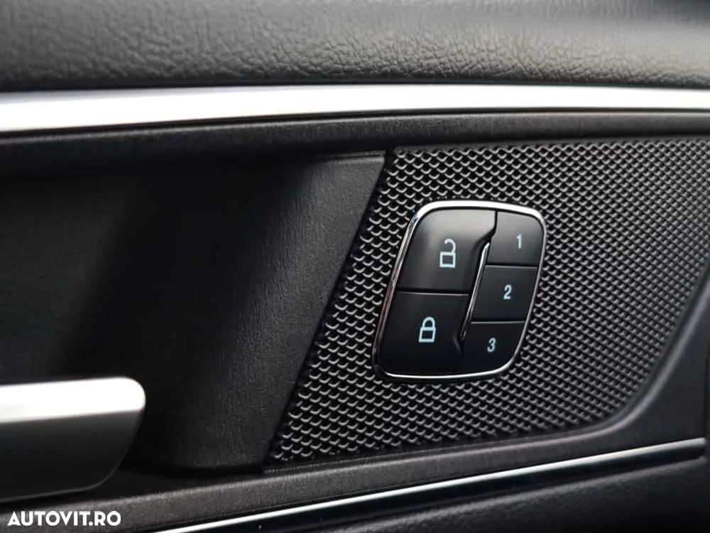 Ford Edge 2.0 TDCi Powershift Titanium - 31