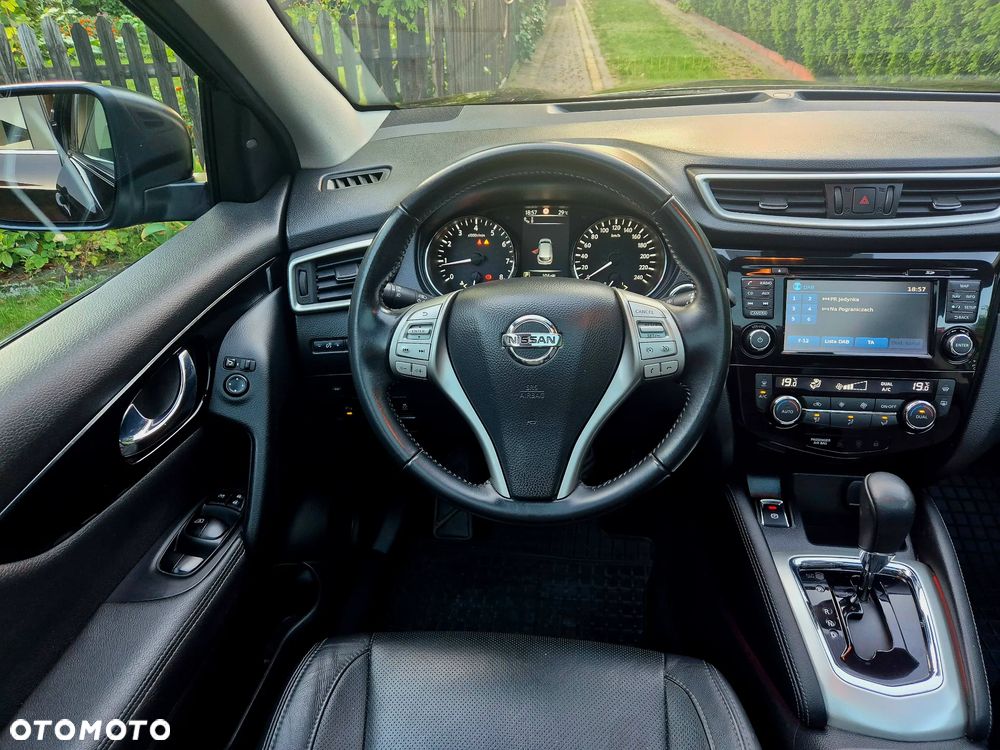 Nissan Qashqai 1.2 DIG-T Tekna Xtronic - 24