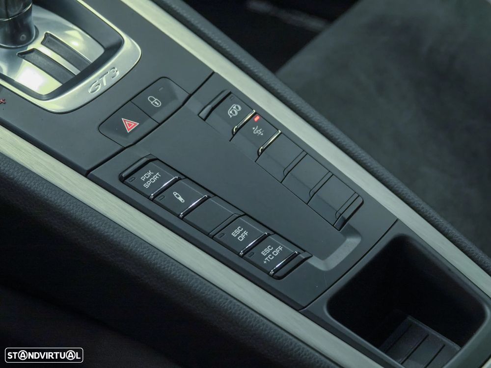 Porsche 911 Série F - 38