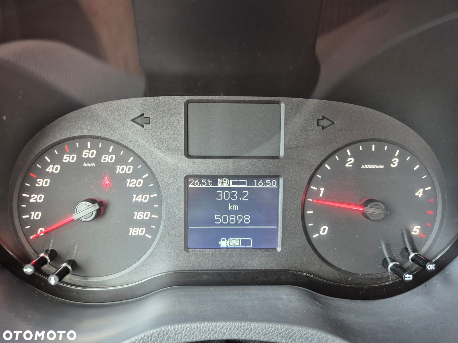 Mercedes-Benz Sprinter - 29