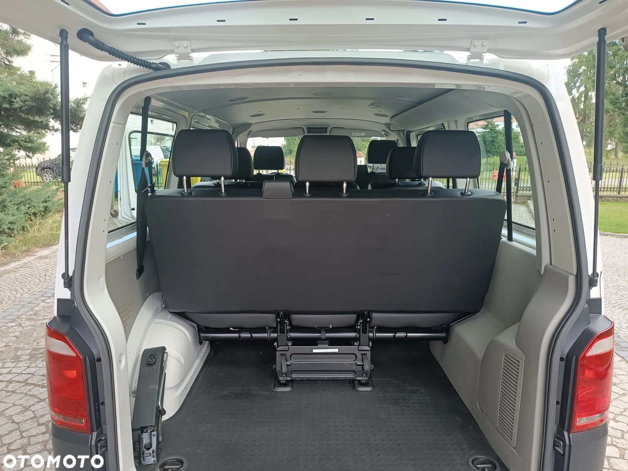 Volkswagen Transporter T6 TDI L1H1 - 13