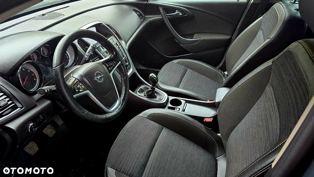 Opel Astra 1.4 Turbo Sports Tourer Innovation - 18