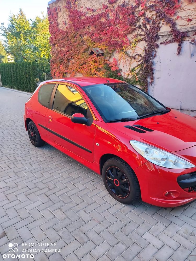 Peugeot 206 2011 photo 4