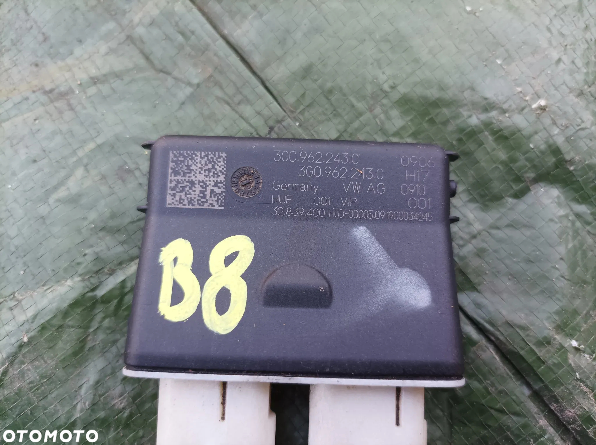 VW Passat B8 moduł elektrycznej klapy bagażnika 3G0962243C - 3