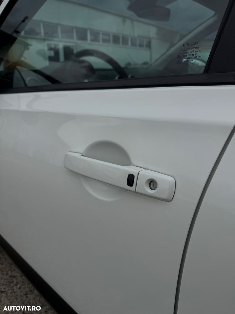 Nissan Qashqai 2.0 DCI Tekna "All Mode 4x4" - 10