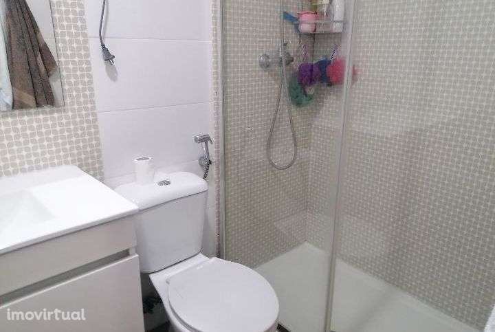 T2  remodelado Lavradio junto à Igreja - Grande imagem: 3/4