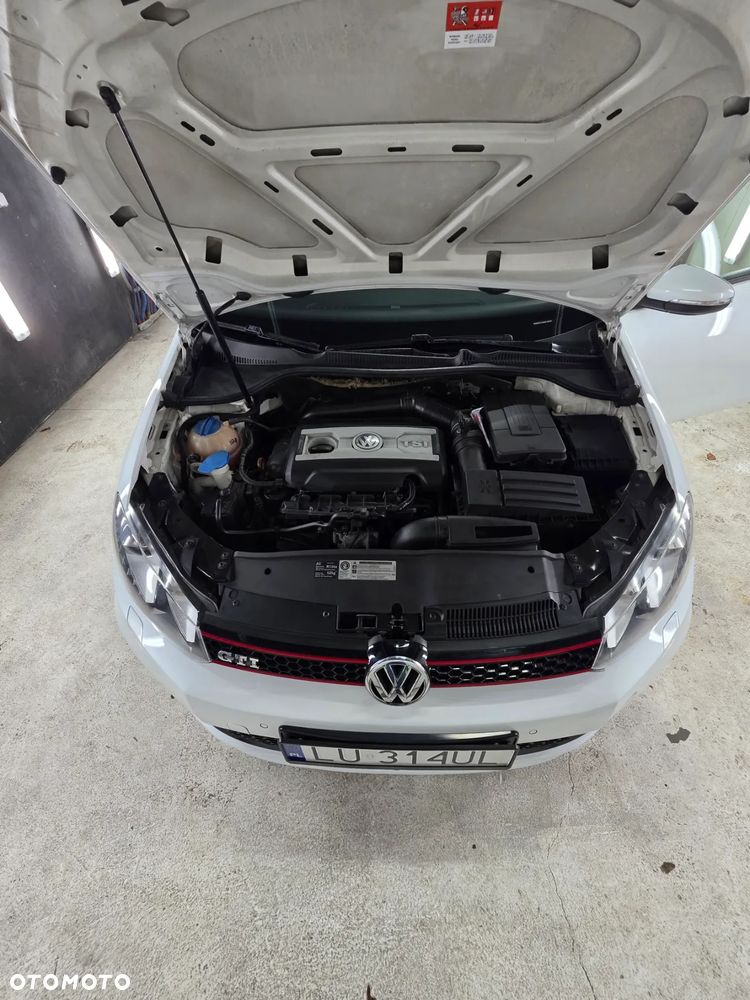 Volkswagen Golf 2.0 GTI adidas - 14