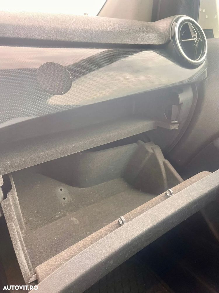 Mercedes-Benz B 220 - 12