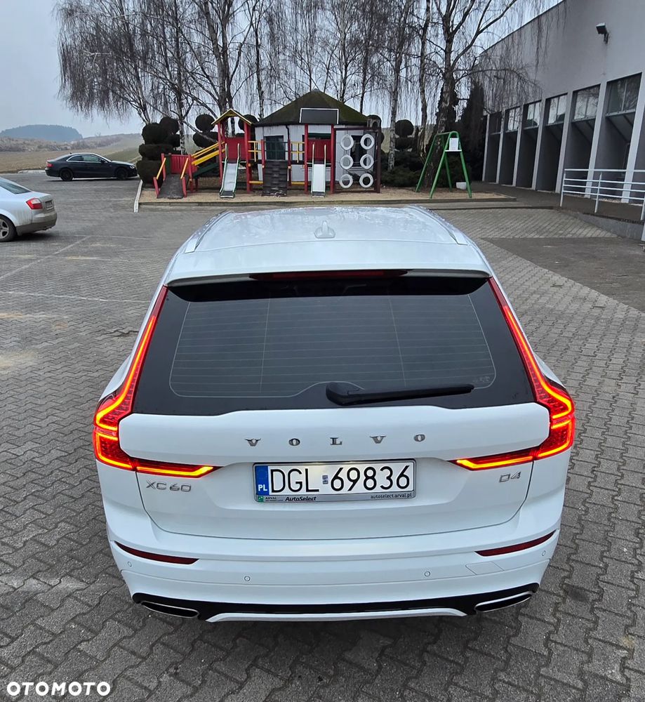 Volvo XC 60 D4 Momentum - 18