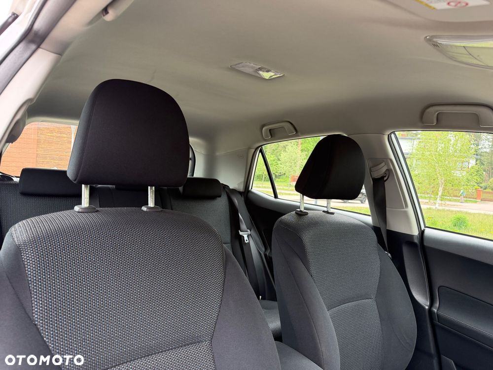 Toyota Auris 1.8 HSD Luna - 28