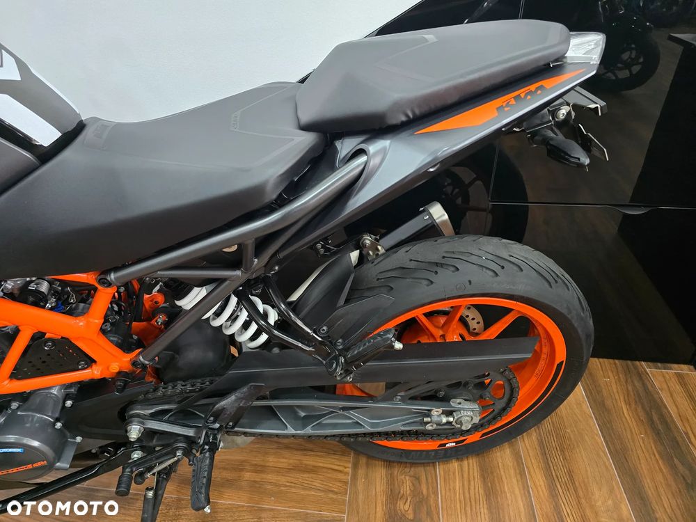 KTM Duke - 28