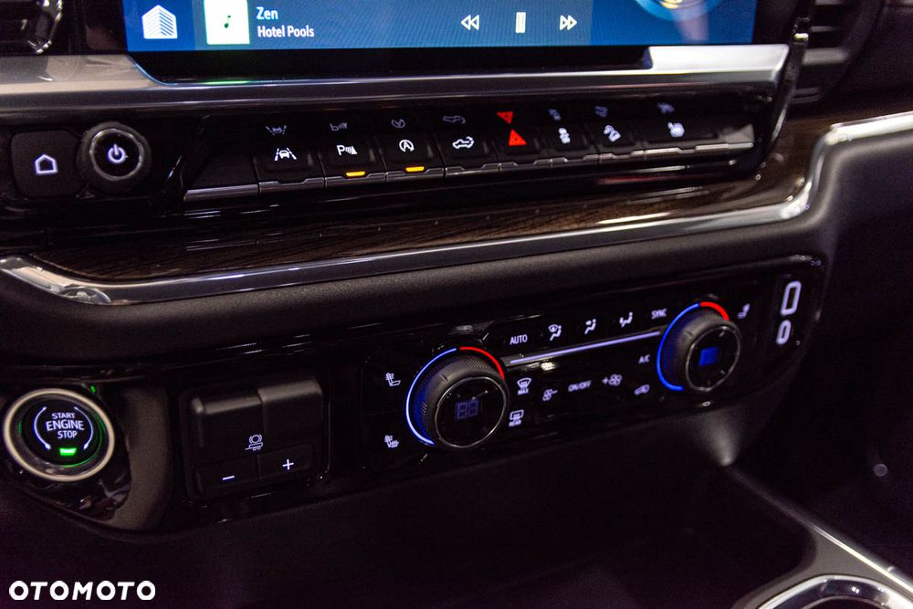 Chevrolet Silverado - 16