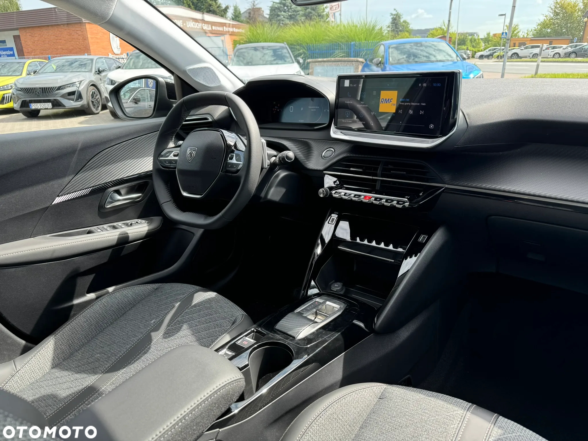 Peugeot 208 1.2 mHEV Allure - 17