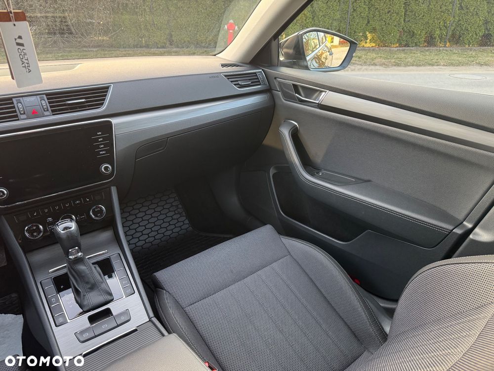 Skoda Superb 2.0 TSI Ambition DSG - 32