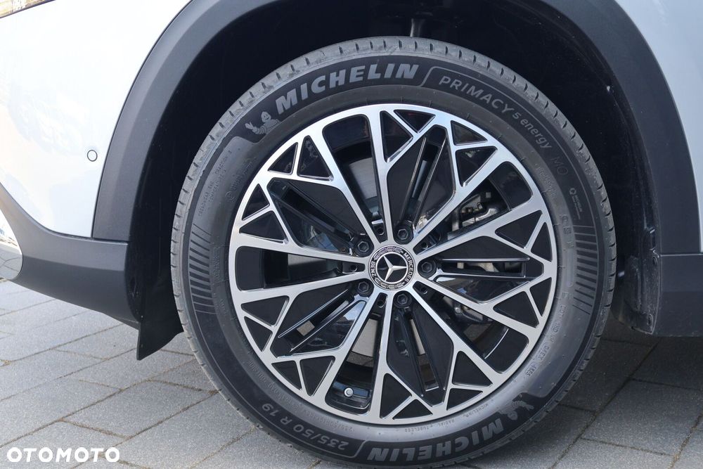 Mercedes-Benz GLB - 30