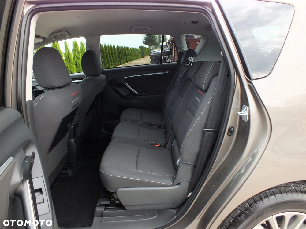 Toyota Verso 1.8 Executive - 6