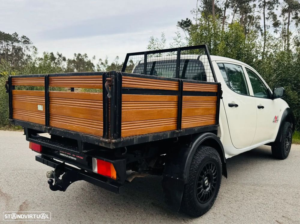 Mitsubishi L200 2.5 DI-D CD Intense AC/JLL - 8