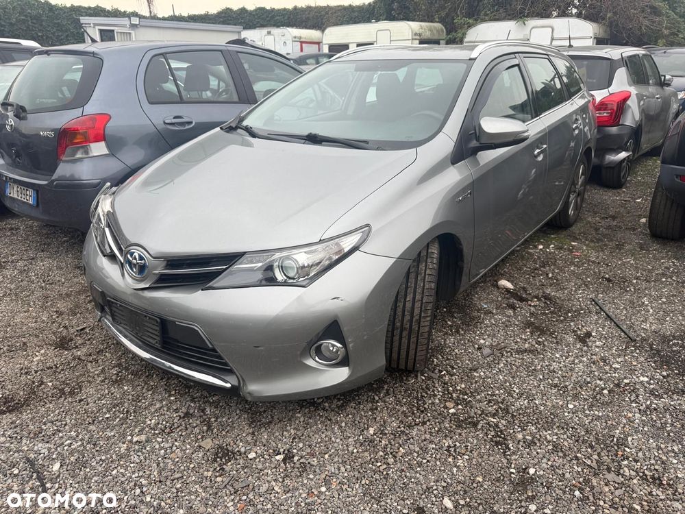 Toyota Auris 1.8 HSD Luna - 4