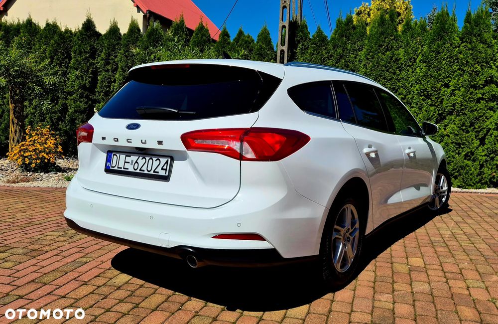 Ford Focus 1.5 EcoBlue Start-Stopp-System TITANIUM - 10