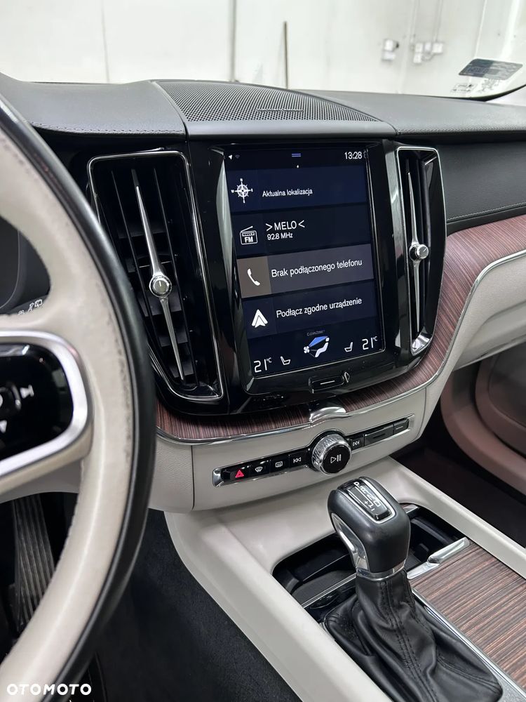 Volvo XC 60 T5 AWD Inscription - 10