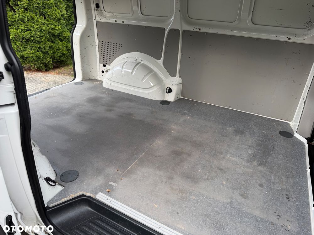 Volkswagen T6 - 6